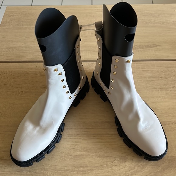 NWOB Michael Kors Ridley Astor Stud Leather Boots - Picture 10 of 10